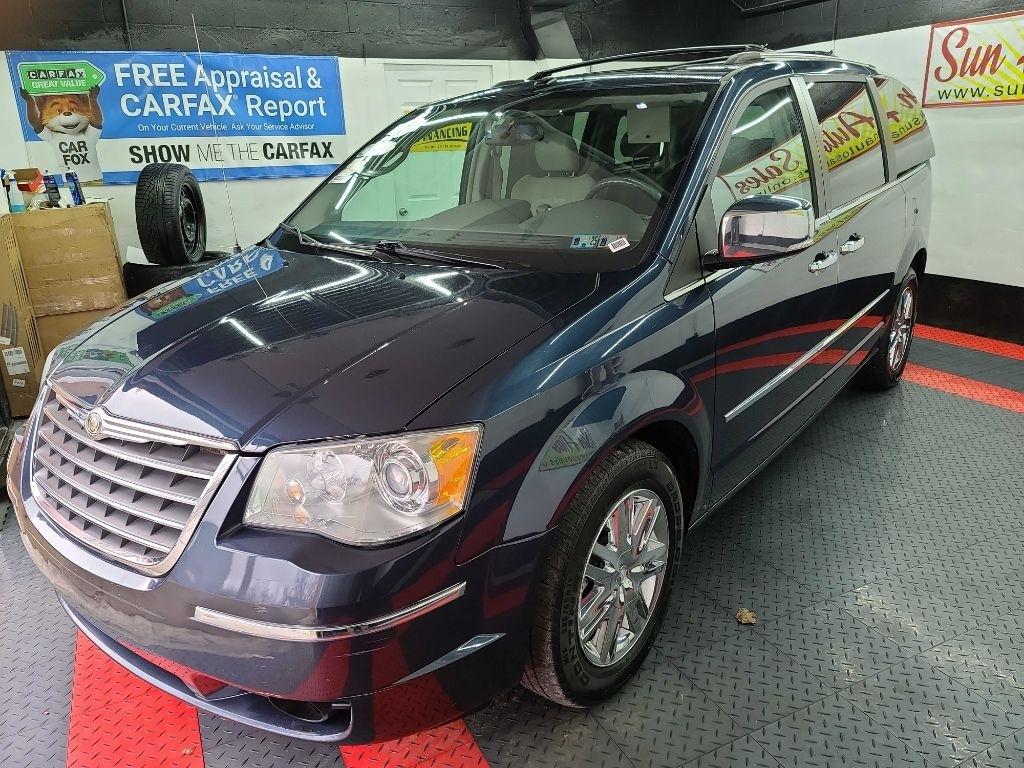 Chrysler Town & Country  2009