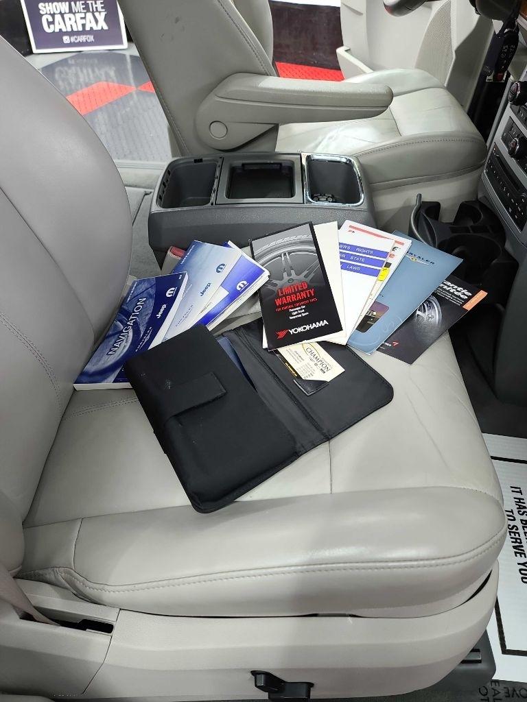 Chrysler Town & Country  2009