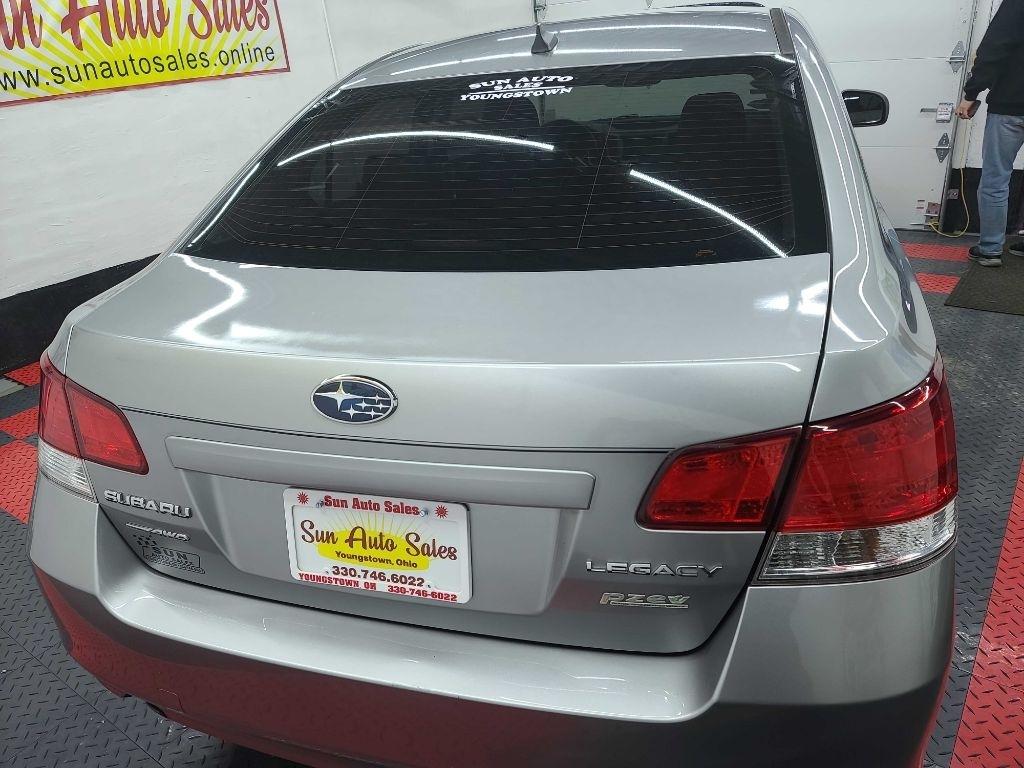 Subaru Legacy  2011