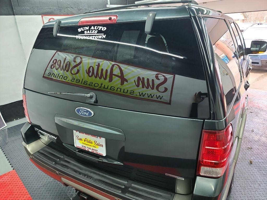 Ford Expedition  2004