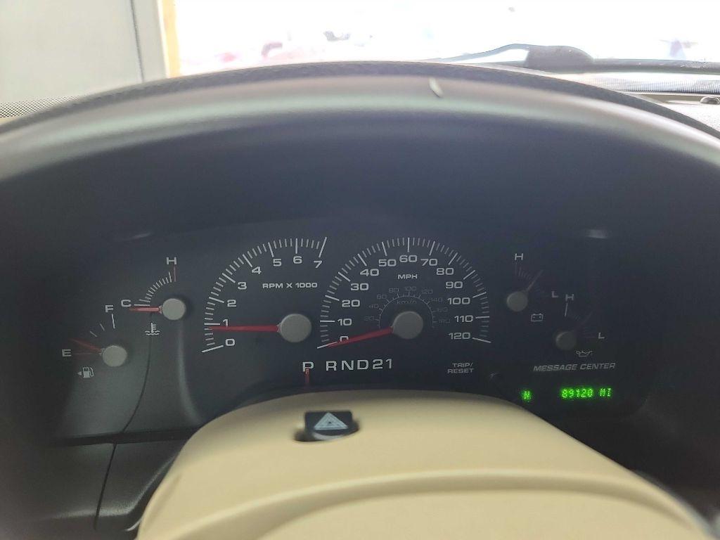 Ford Expedition  2004