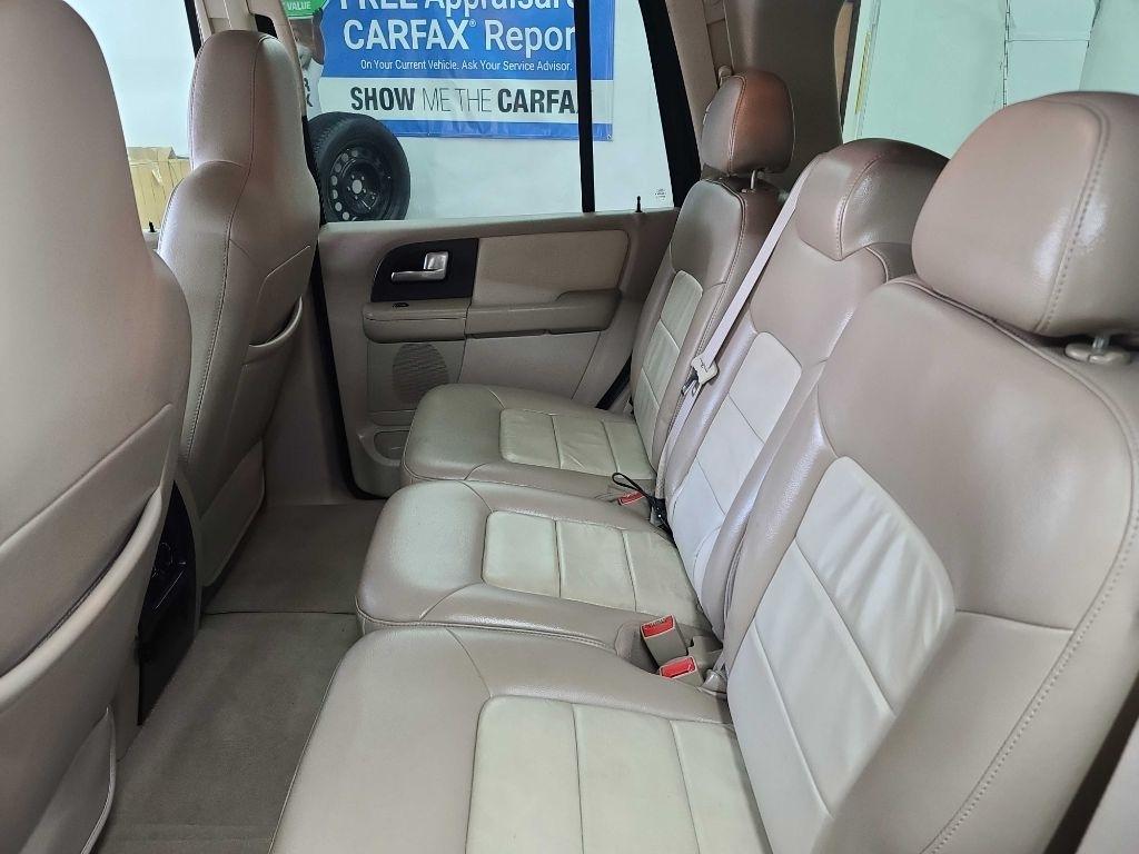 Ford Expedition  2004