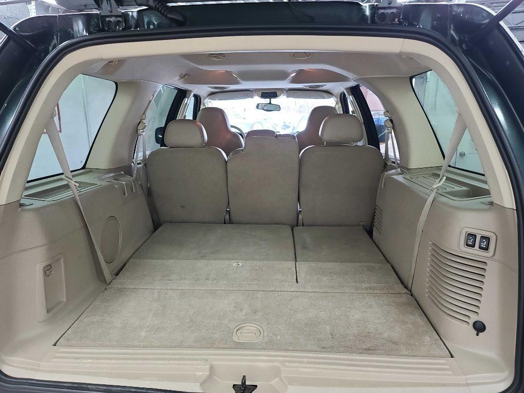 Ford Expedition  2004