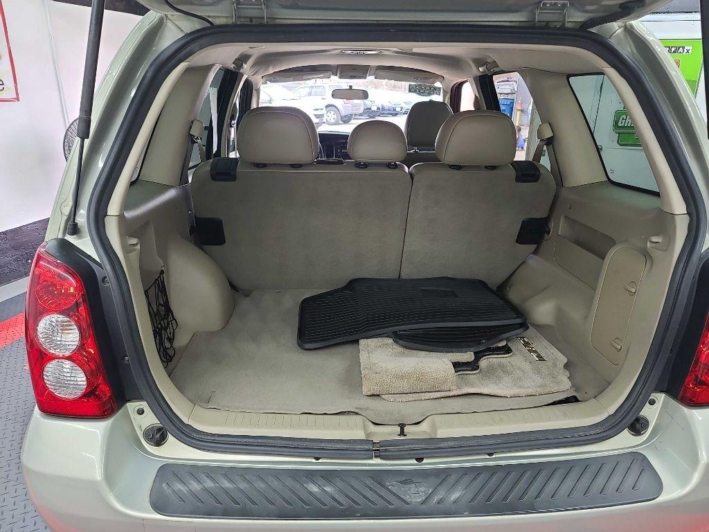 Mazda Tribute  2005