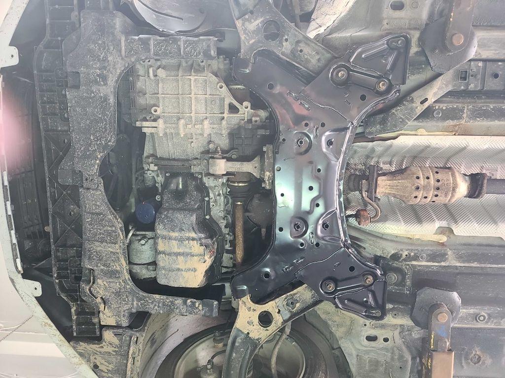 Hyundai Elantra  2013