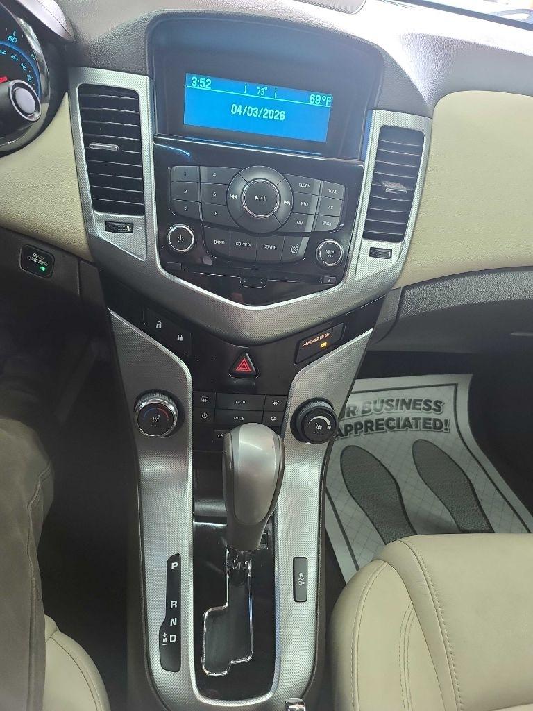 Chevrolet Cruze  2012