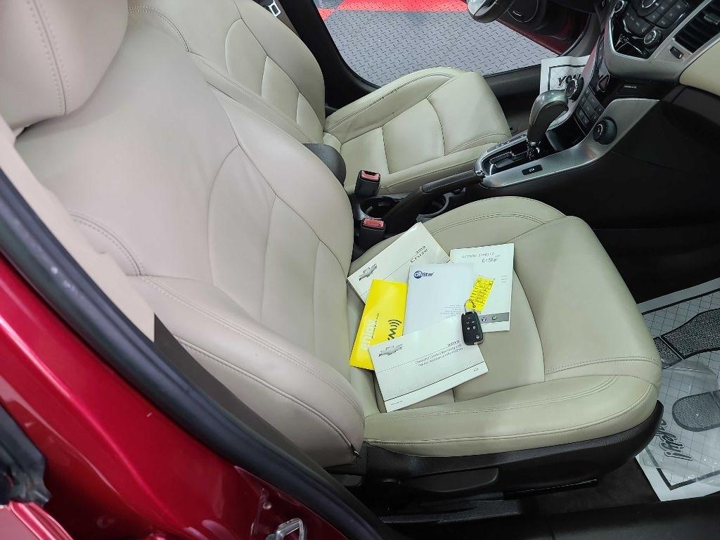 Chevrolet Cruze  2012