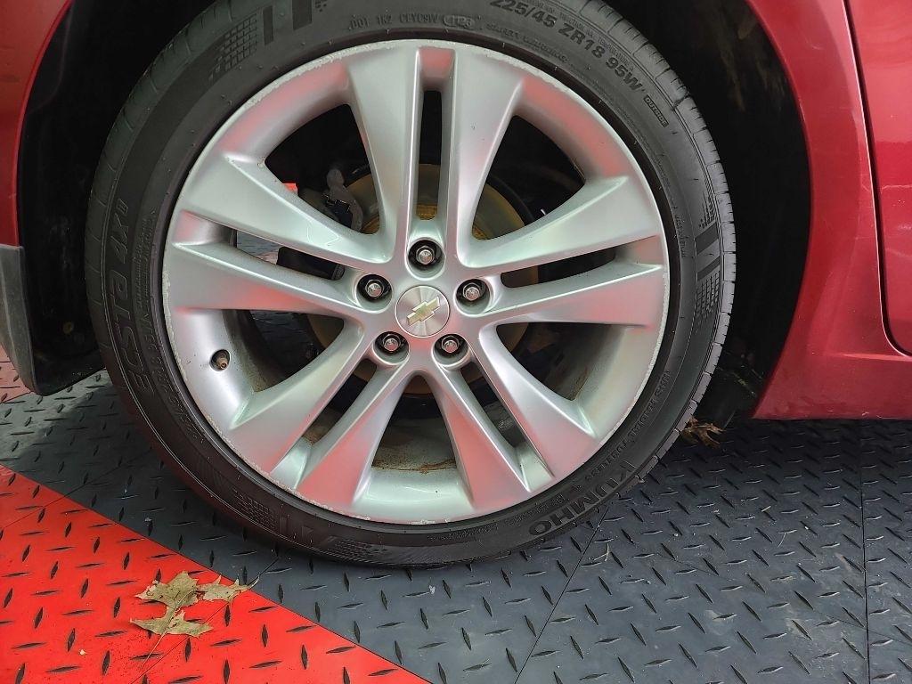 Chevrolet Cruze  2012