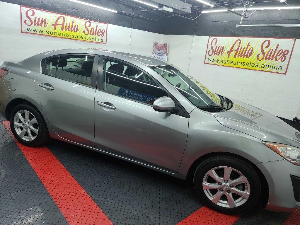 Mazda MAZDA3  2011
