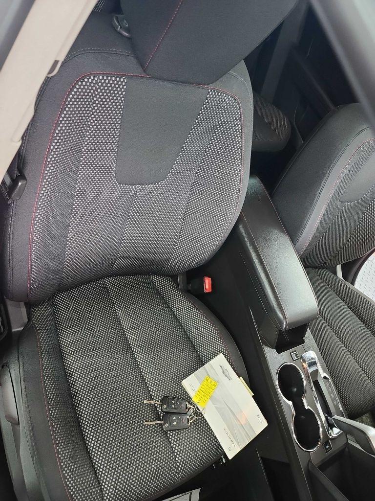 Chevrolet Equinox  2011