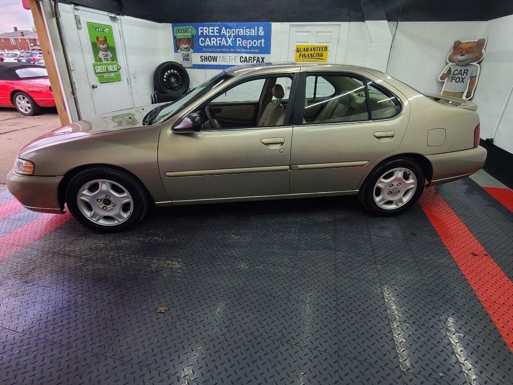 Nissan Altima  2000