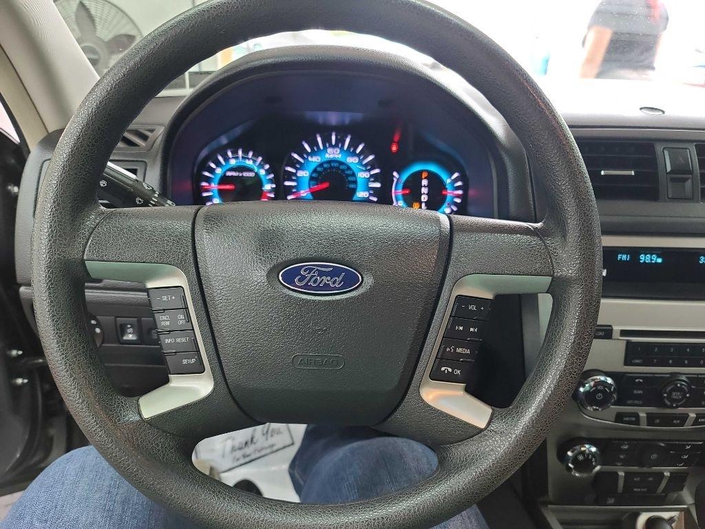 Ford Fusion  2012