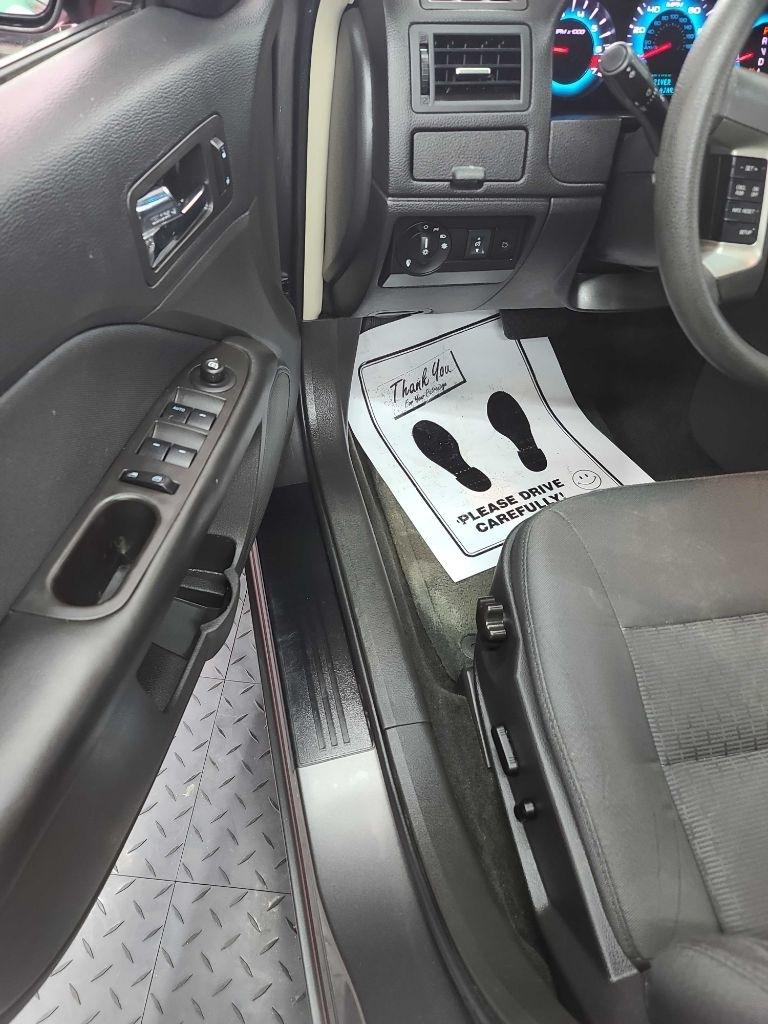 Ford Fusion  2012