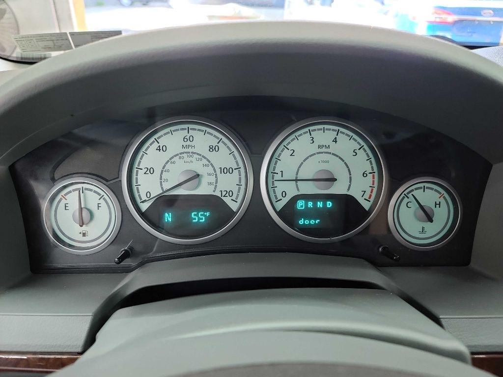Chrysler Town & Country  2010