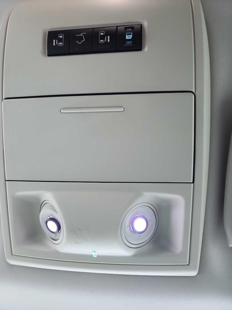 Chrysler Town & Country  2010