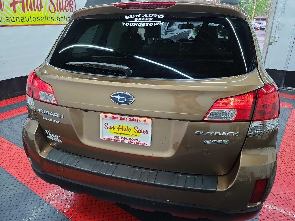 Subaru Outback  2013