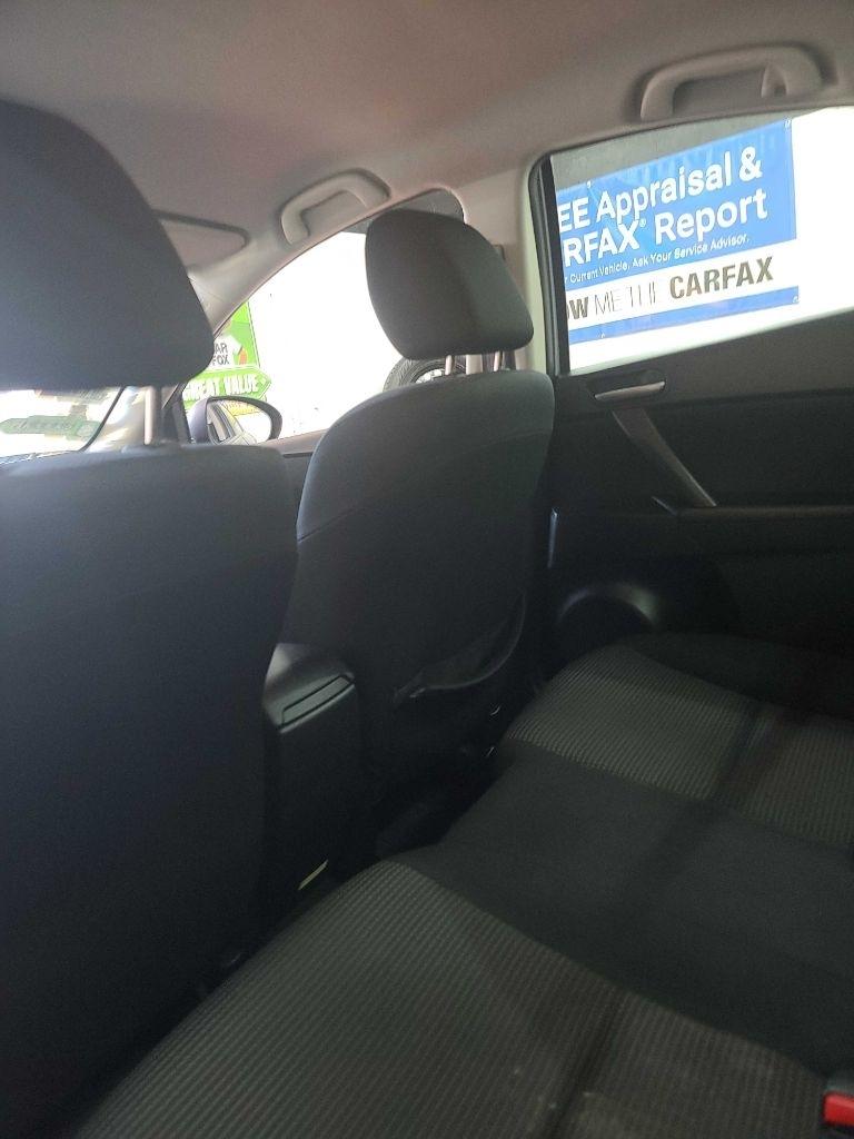 Mazda MAZDA3  2012