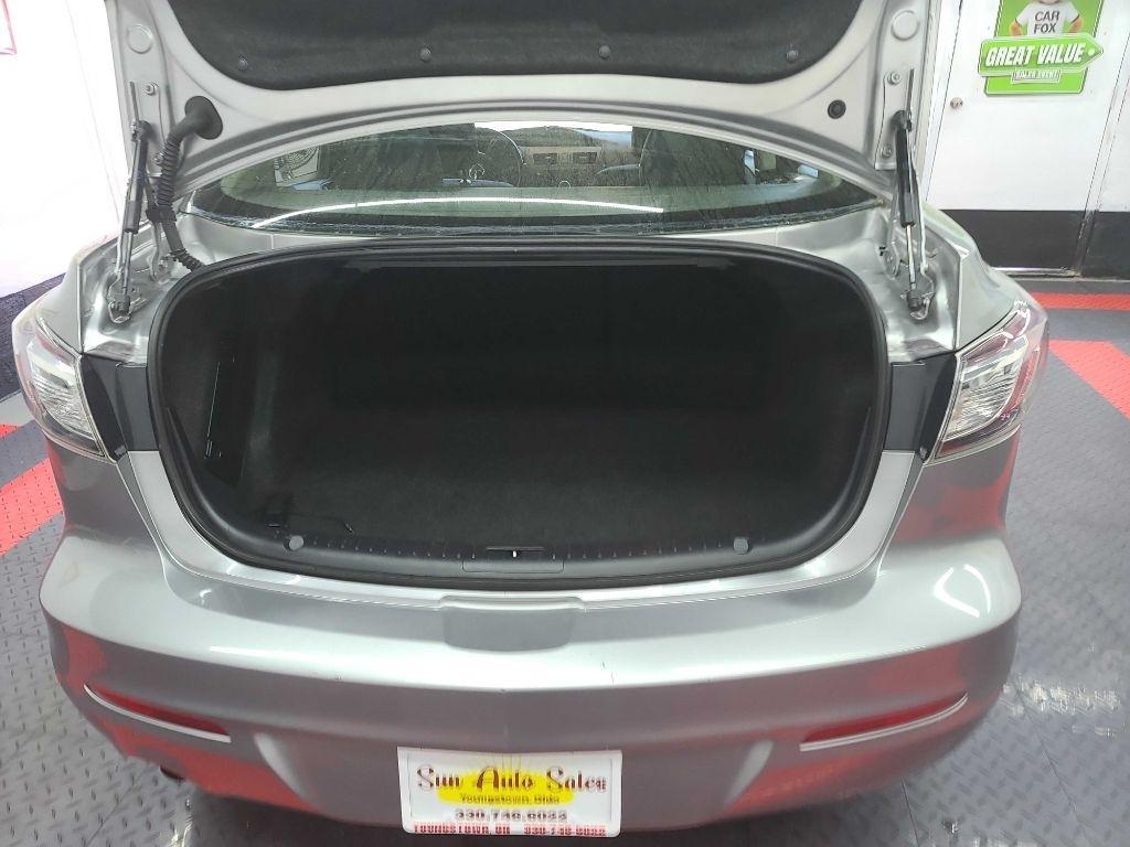 Mazda MAZDA3  2012