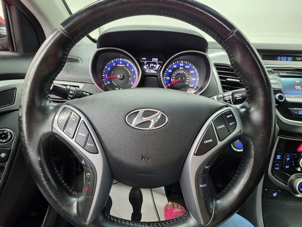 Hyundai Elantra  2016