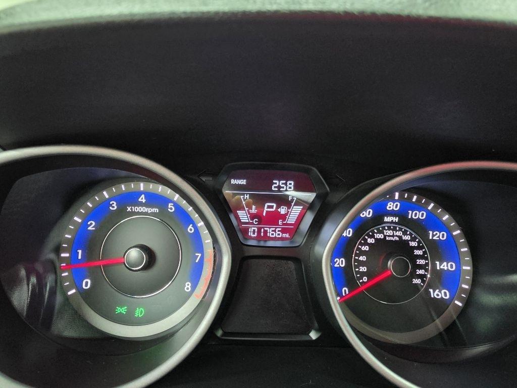 Hyundai Elantra  2016