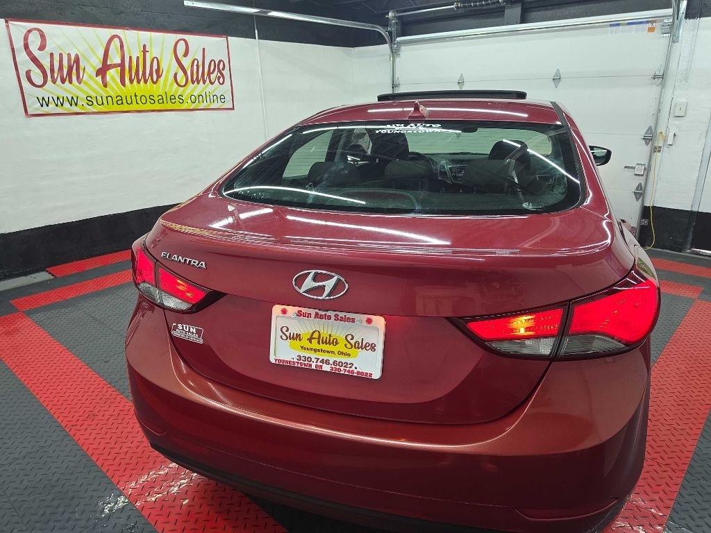 Hyundai Elantra  2016