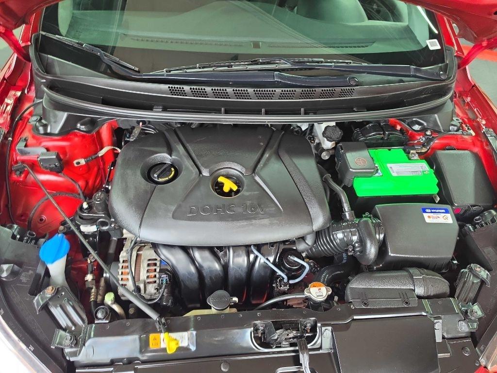 Hyundai Elantra  2016