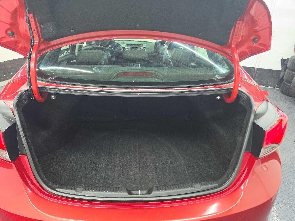Hyundai Elantra  2016
