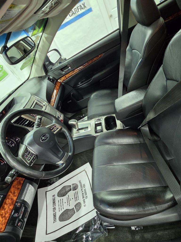 Subaru Outback  2012