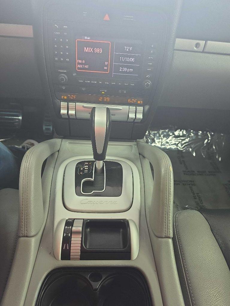 Porsche Cayenne  2006