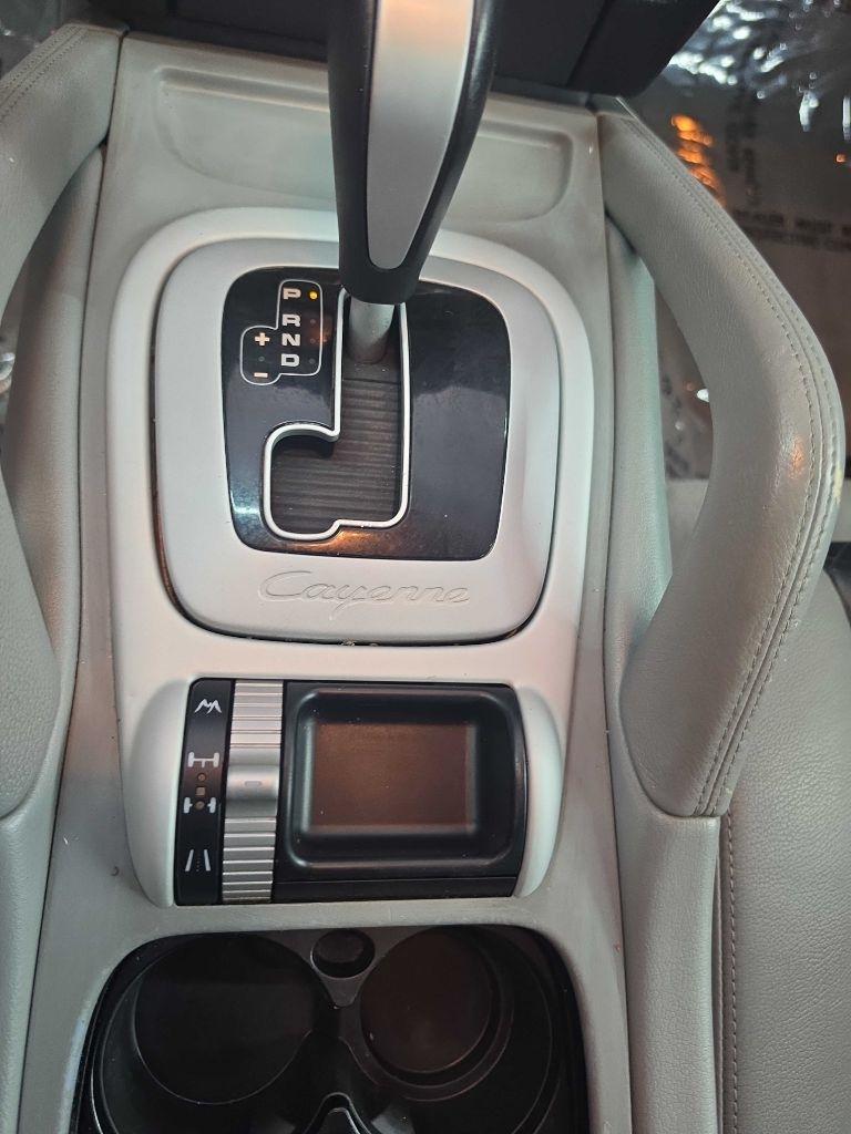 Porsche Cayenne  2006