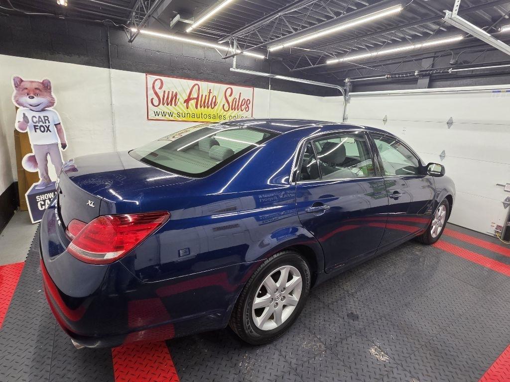 Toyota Avalon  2006