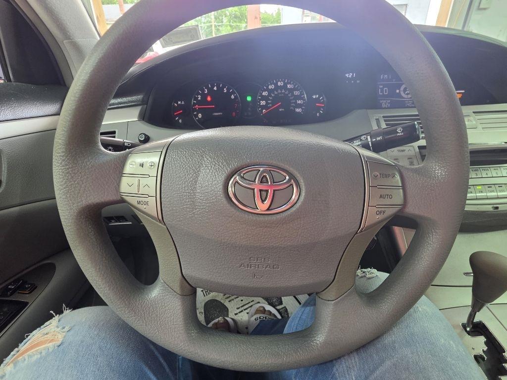 Toyota Avalon  2006