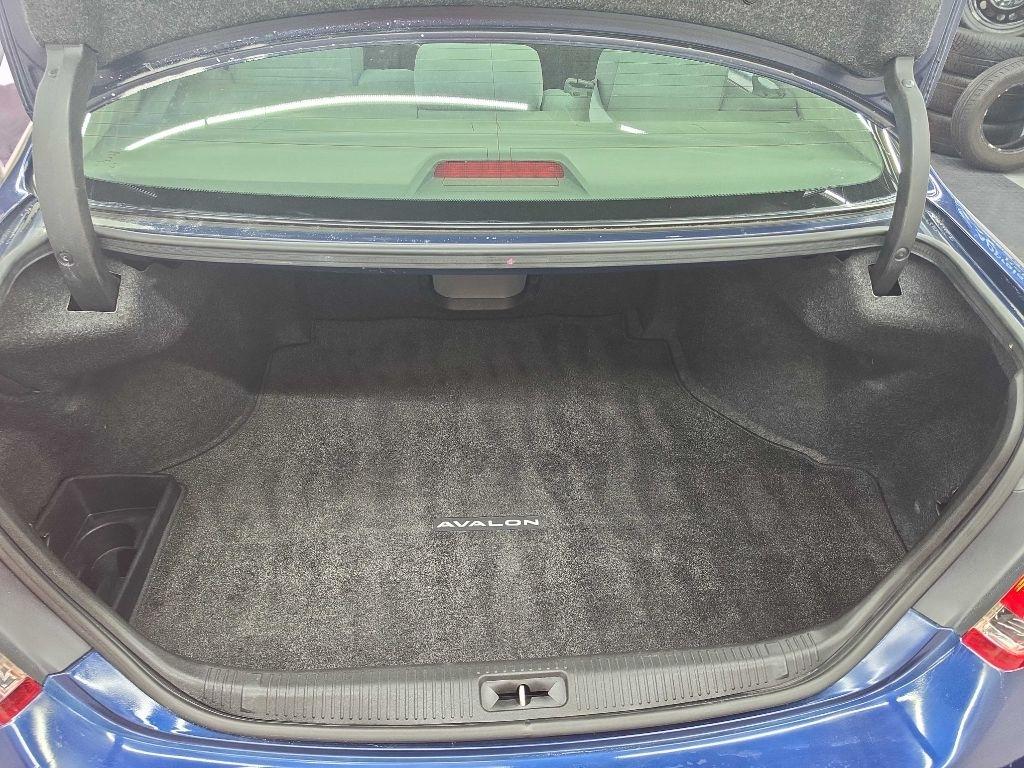 Toyota Avalon  2006