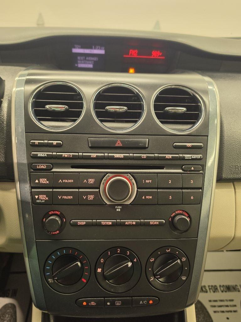 Mazda CX-7  2011