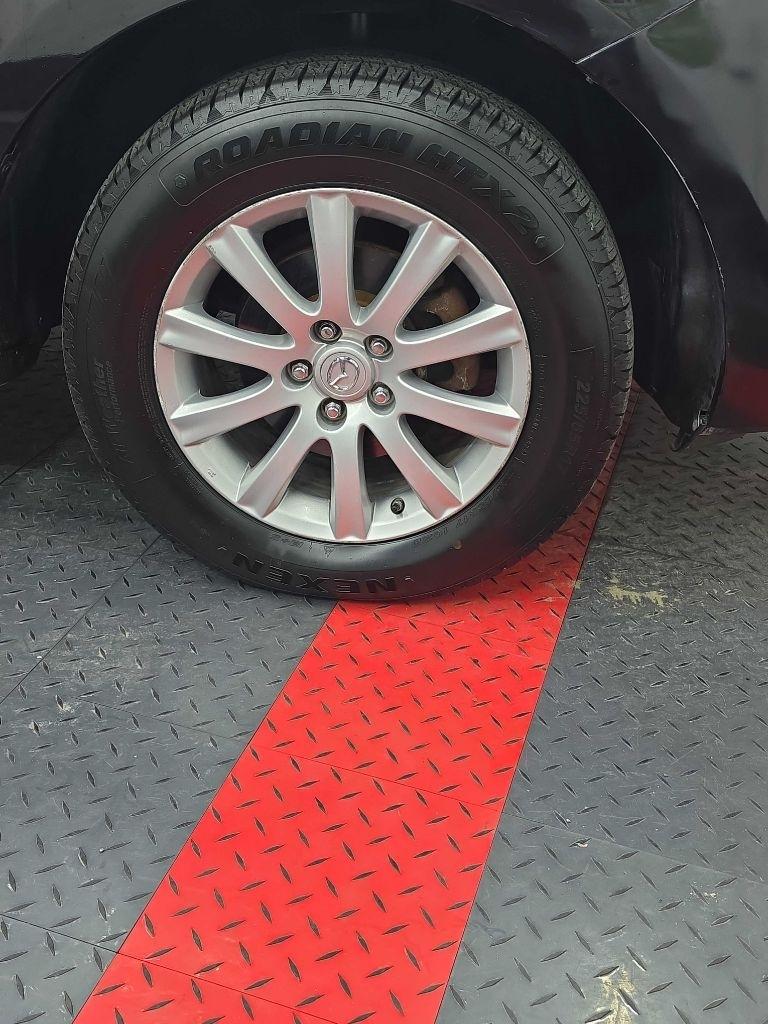 Mazda CX-7  2011