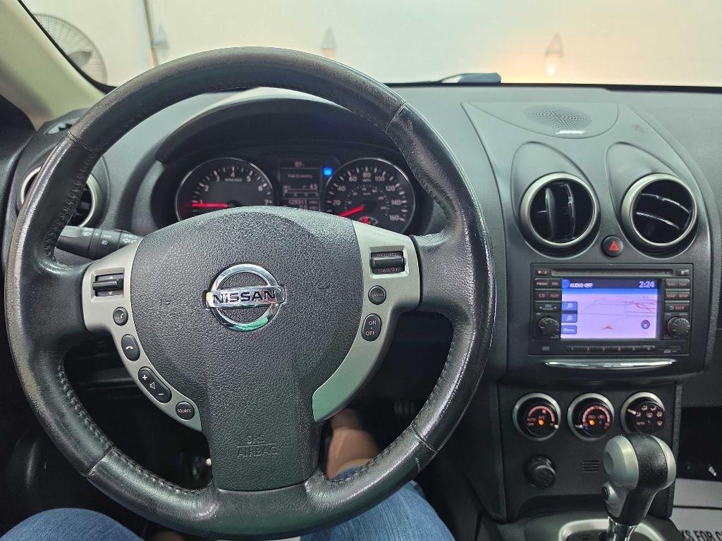 Nissan Rogue  2011