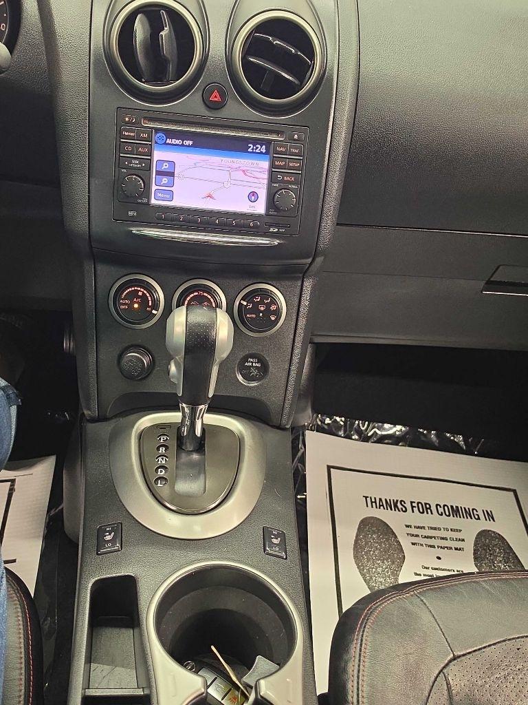 Nissan Rogue  2011