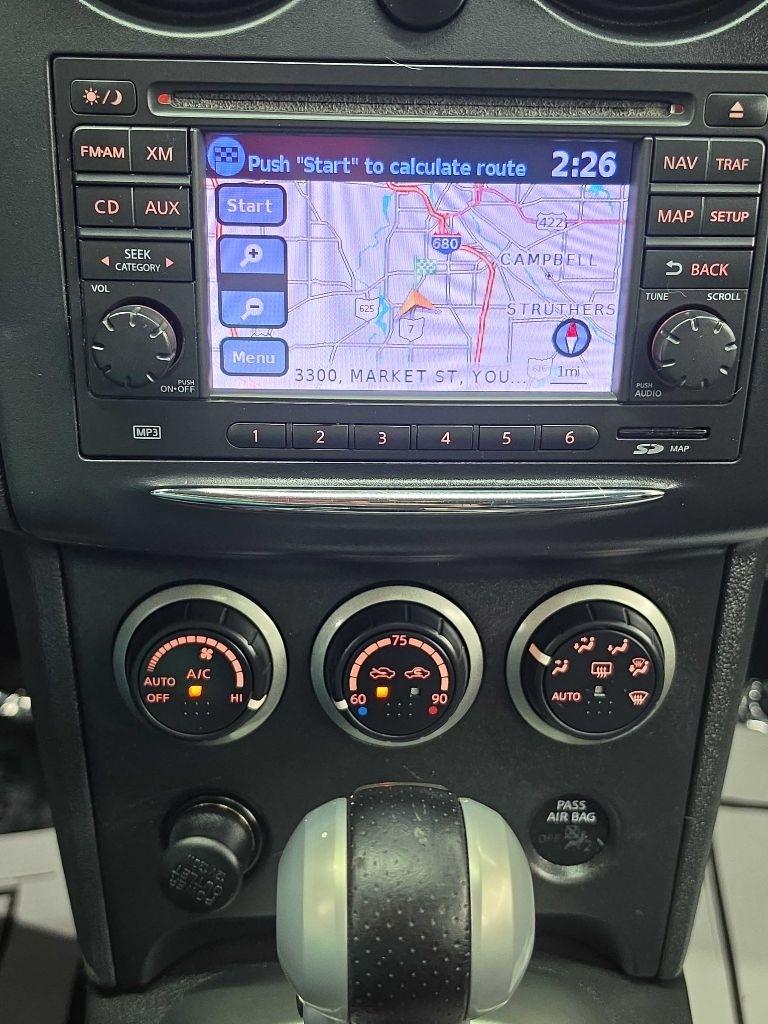 Nissan Rogue  2011