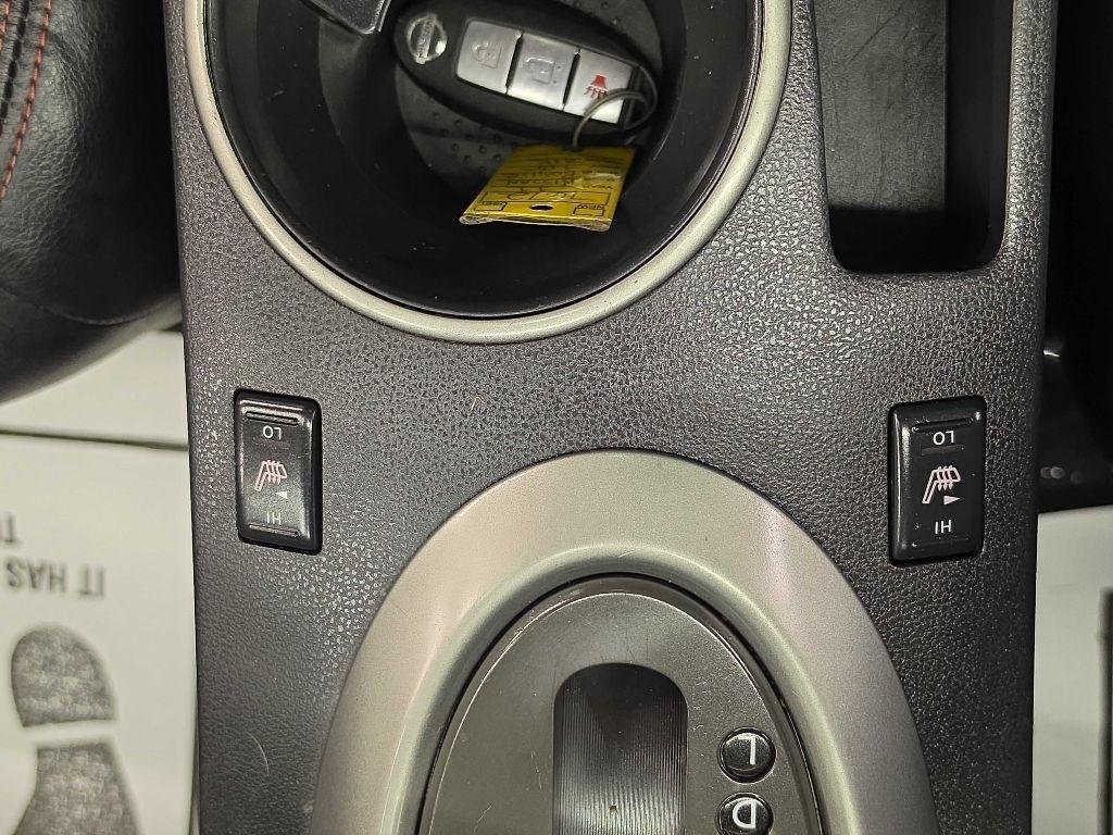 Nissan Rogue  2011