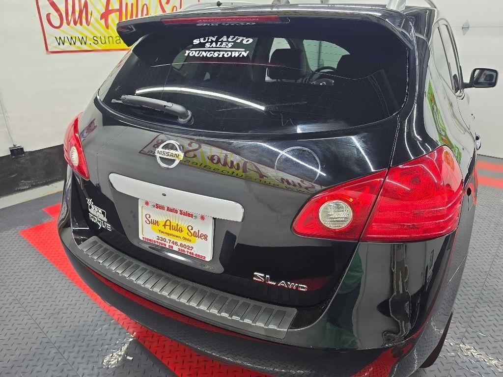 Nissan Rogue  2011