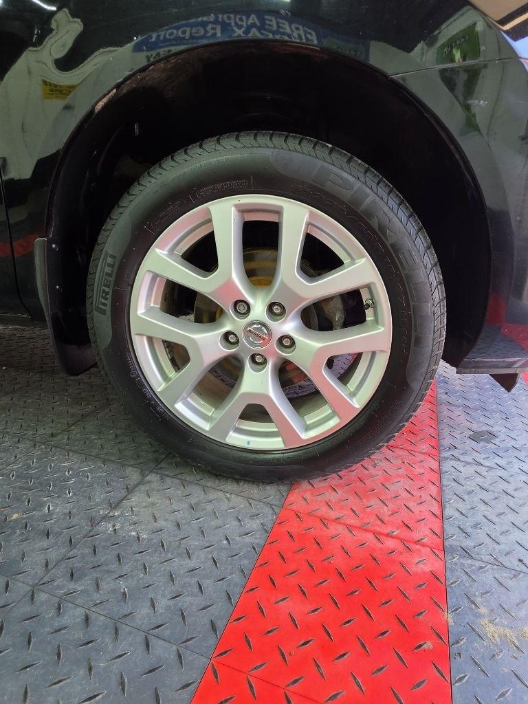 Nissan Rogue  2011