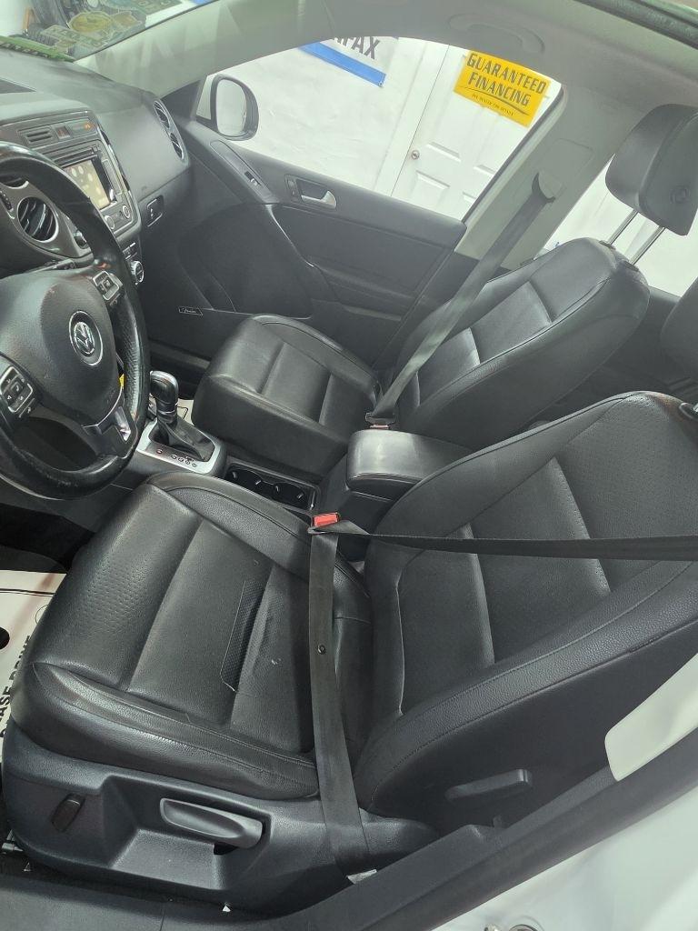 Volkswagen Tiguan  2014