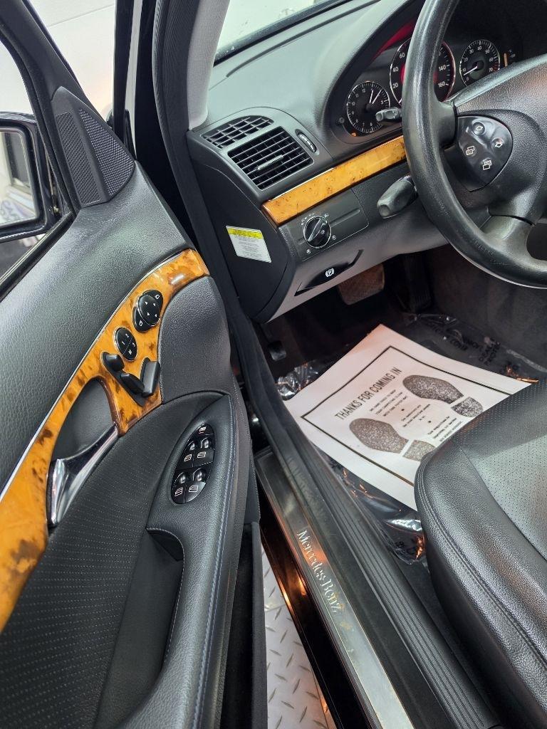 Mercedes-Benz E-Class  2006