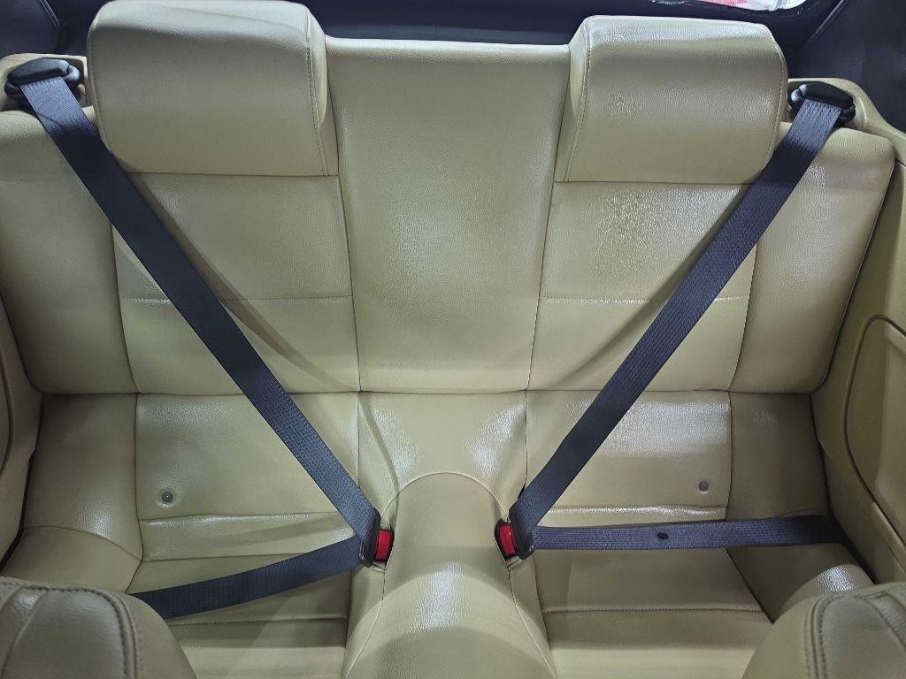 Ford Mustang 2dr Conv Deluxe 2005