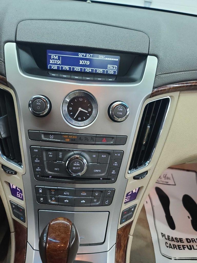Cadillac CTS  2010