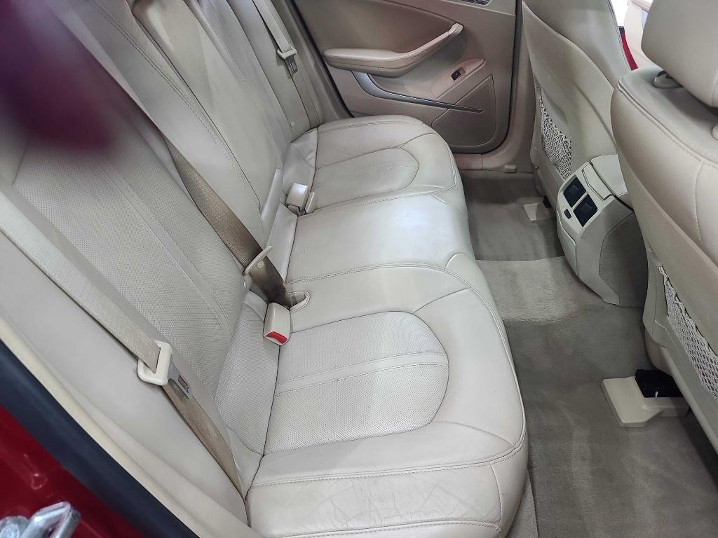 Cadillac CTS  2010