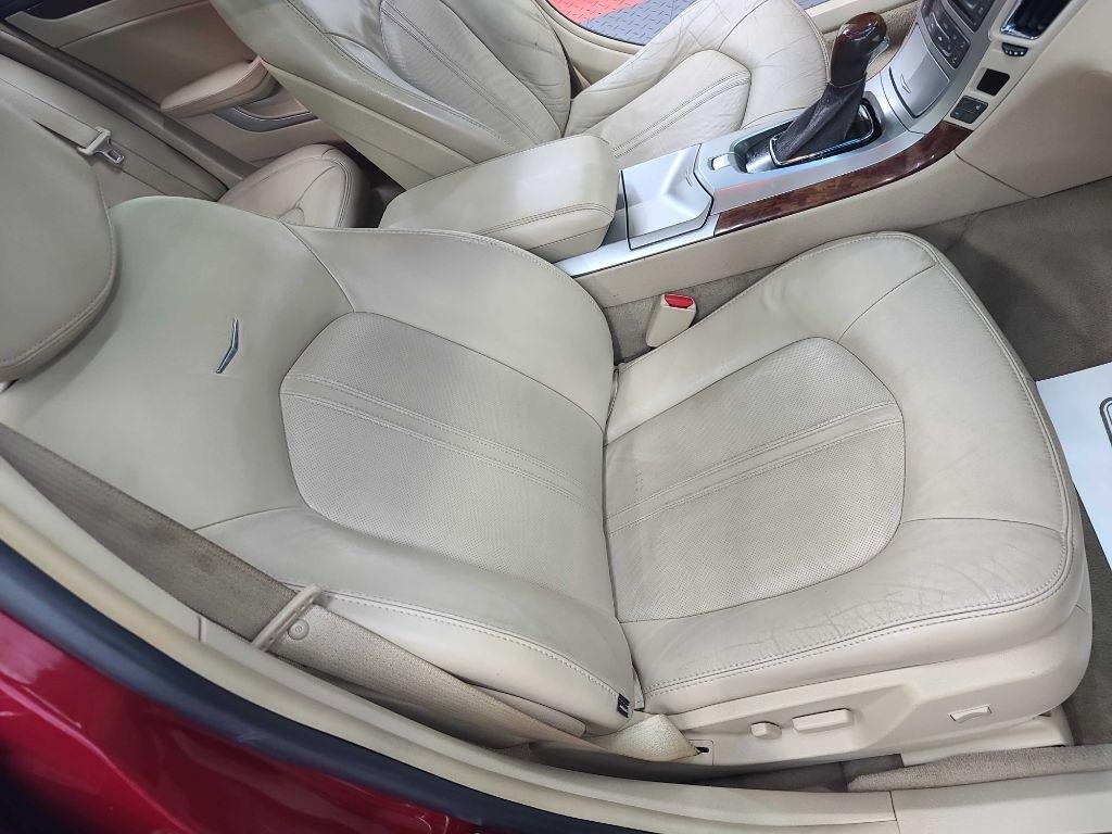 Cadillac CTS  2010