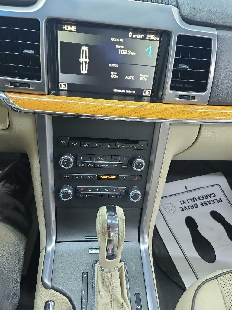 Lincoln MKZ  2010