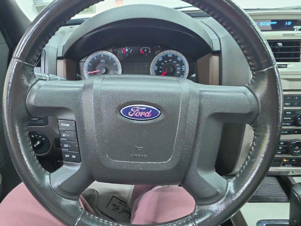 Ford Escape  2008