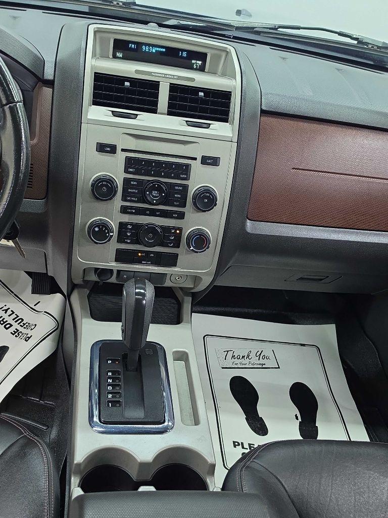 Ford Escape  2008